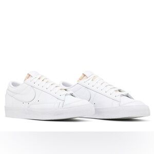 NIKE White Low-Top Leather Sneakers